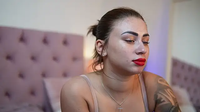 AmeliaJupiter live sex cam