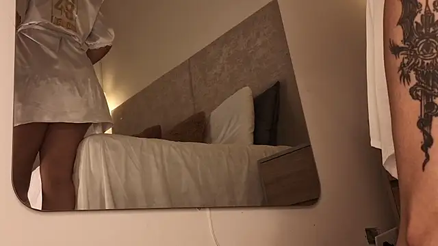 scarlethlux's cam snapshot