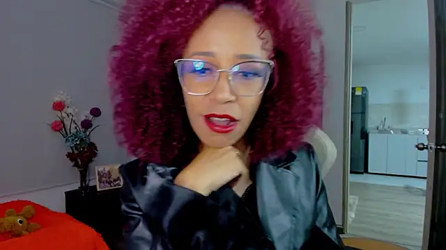 ScarlettMalbec live sex cam