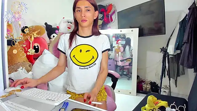 Lawrncesofiets live sex cam