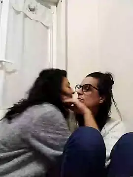 luciaegraziella live sex cam