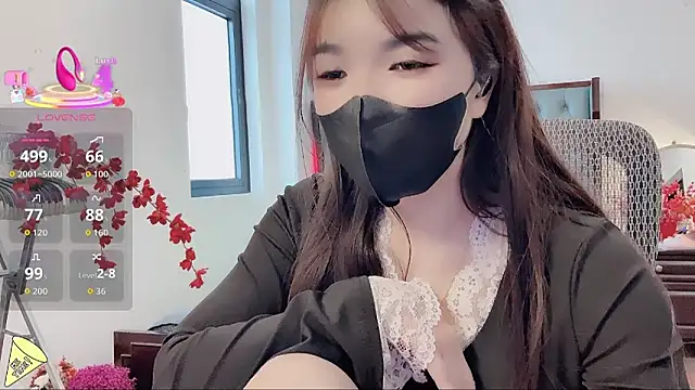 Caryln-Bun live sex cam