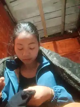 Amiluli's cam snapshot