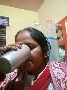 Guddinai4125's cam snapshot