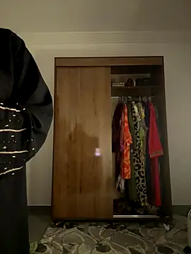 Hot-Sarah-arab live sex cam