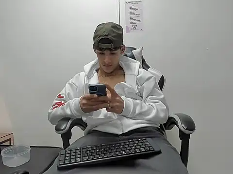 MaxStar26 live sex cam