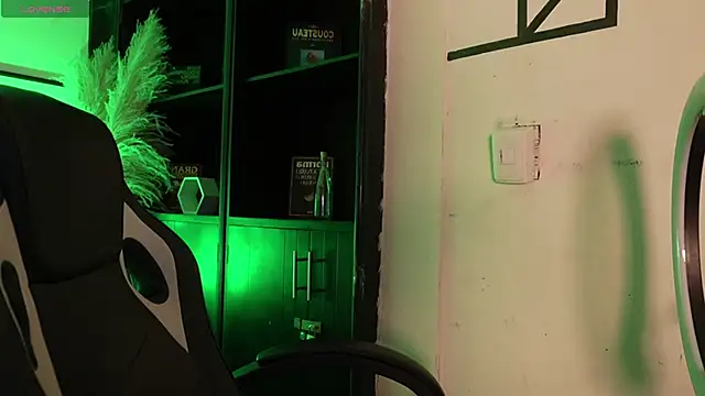 CleoWhite's cam snapshot