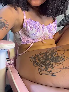 Samara_Hadi_'s cam snapshot