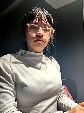 AngieRousse_'s cam snapshot