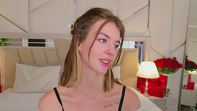 MeganMour live sex cam