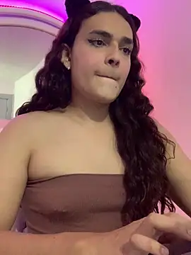 La-Gatiita-trans live sex cam