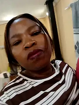 BubblegumBaddiexxxx's cam snapshot