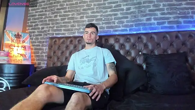 Sharon_Tyga20 live sex cam