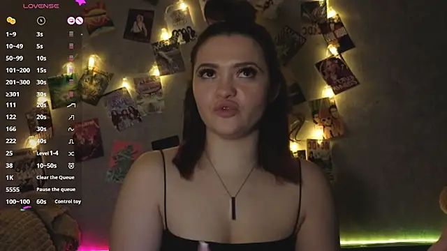 YummyTira live sex cam