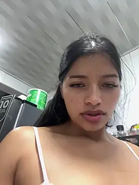 AgathaGeorgiou live sex cam