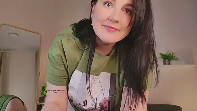 love_me__tonight_'s cam snapshot