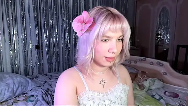 LolaDollyMur's cam snapshot