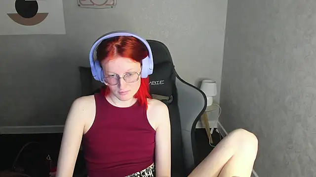 ElizabethHarpper's cam snapshot