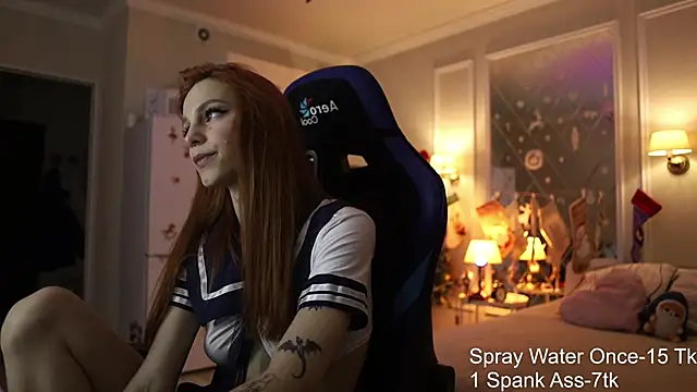 _alice_meyss_'s cam snapshot