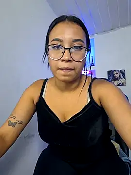 susan_mooree's cam snapshot