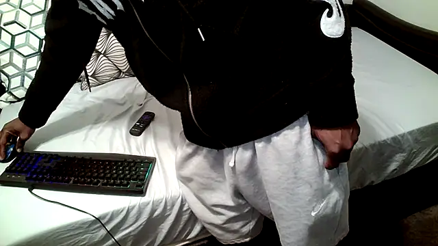 ParlayT28's cam snapshot