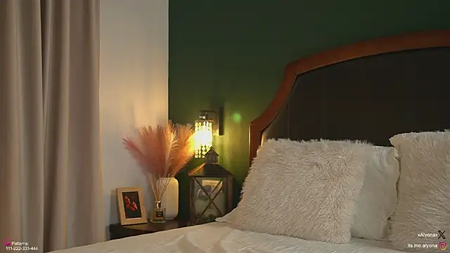 Alyonaqueen_'s cam snapshot