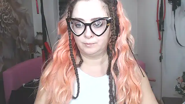 MISSwithDOLLS's cam snapshot