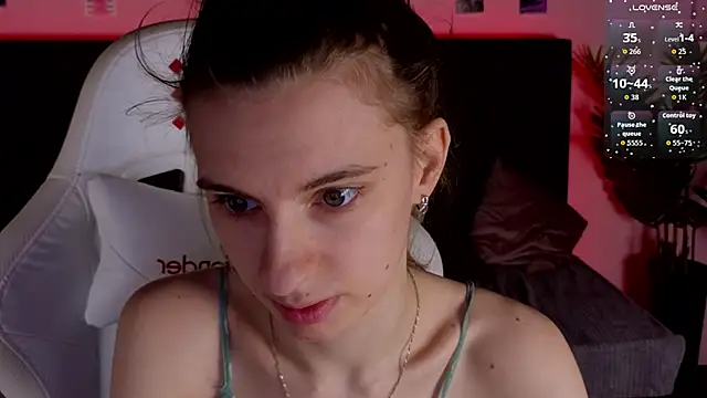 kaleriyaa_'s cam snapshot