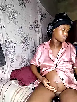 LilPregnantMommyyy's cam snapshot