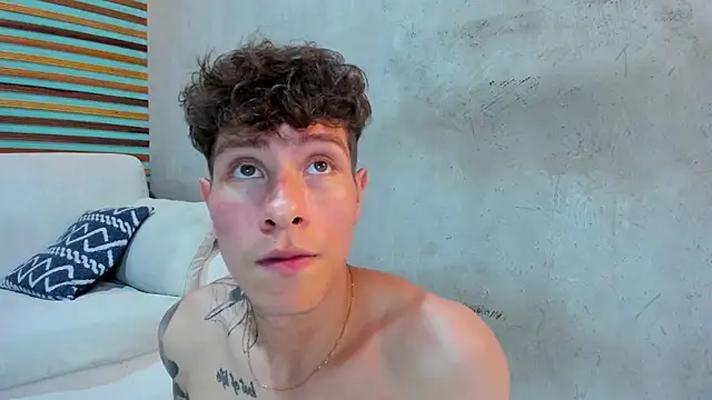 french_sexx's cam snapshot