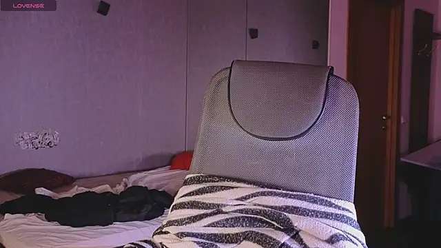 LouieEvans's cam snapshot