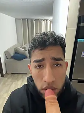 liam_bronw's cam snapshot