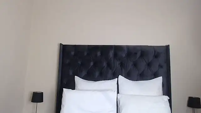 Sexynaughty_Girl's cam snapshot