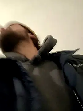 subombshell's cam snapshot