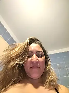 Lunita86 live sex cam