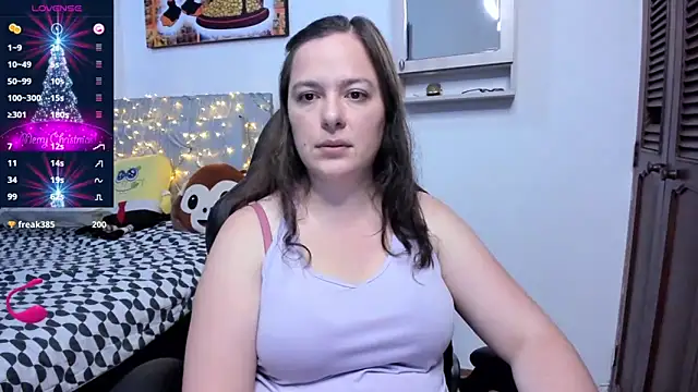 angelaagomez's cam snapshot