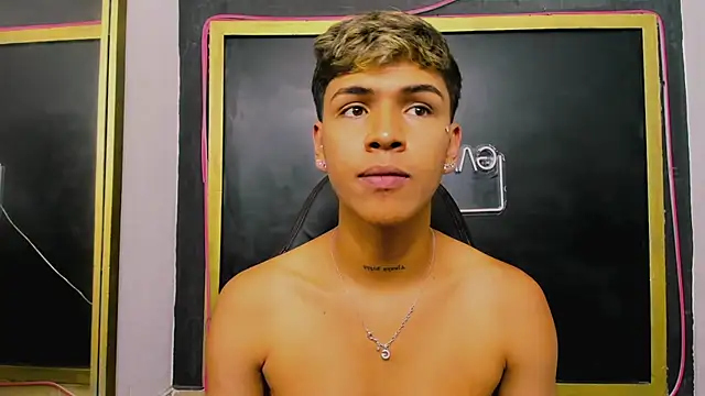 Timmy_Kiing_ live sex cam