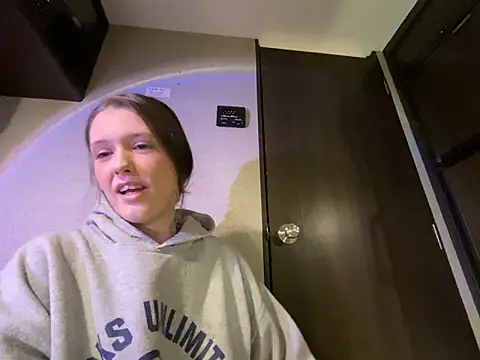 Thedeepwebcutie live sex cam