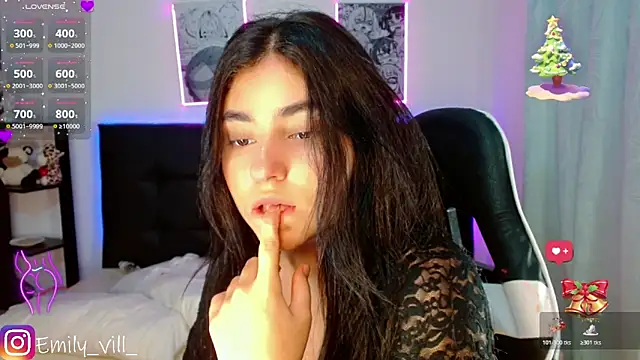 Emily_vill's cam snapshot