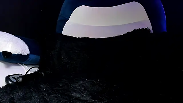 Katiehill_1's cam snapshot