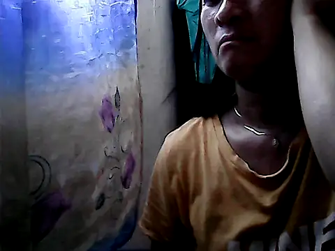 yoursPinayMama1682's cam snapshot