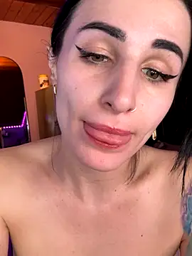 MissIvory95's cam snapshot