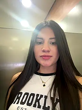 Isabella21_'s cam snapshot