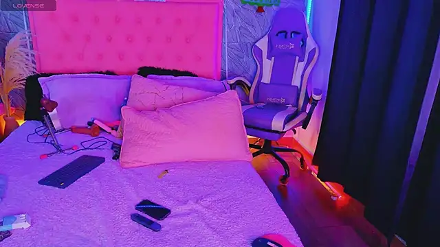 macasweet's cam snapshot