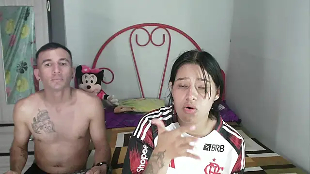 Yair_and_camila's cam snapshot