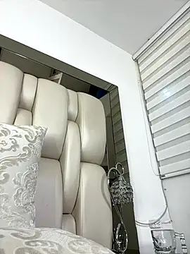 ALISSON_FOXXX1 live sex cam