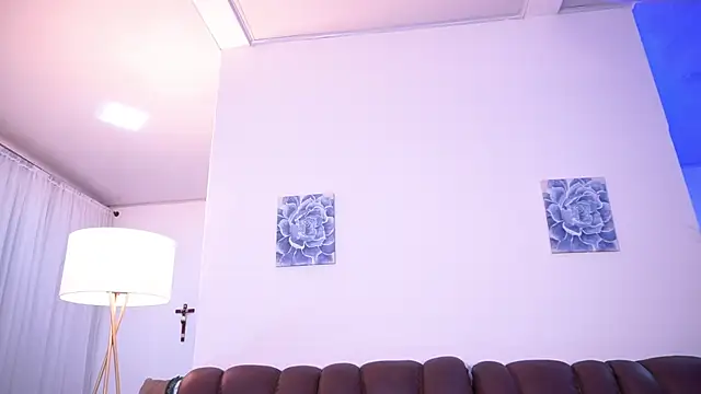 lara_giraldo live sex cam