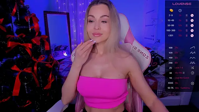 AdeleRoberts's cam snapshot