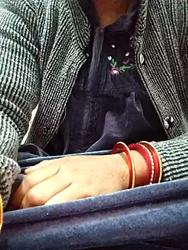 Saishaa's cam snapshot