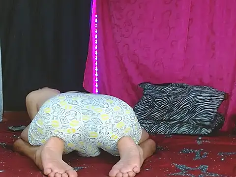 BOYWET-FANTASIES28 live sex cam